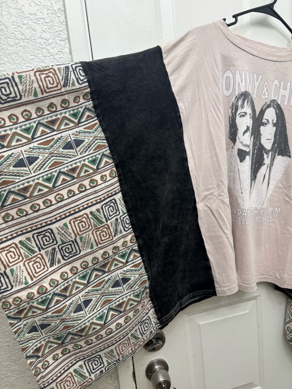 Sonny & Cher Graphic Tee in Dusty Pink - Picture 4 of 7